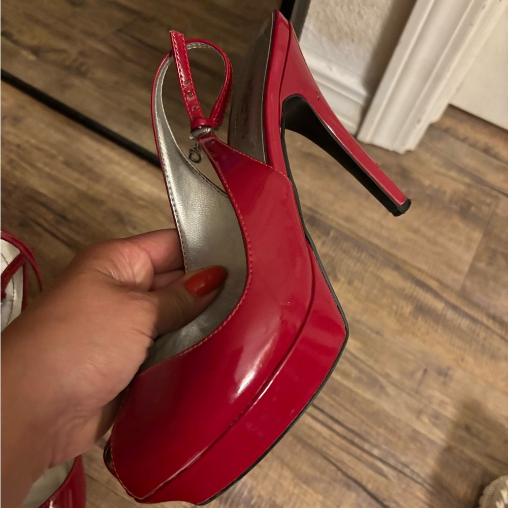 Guess Red patent leather Slingback Heels